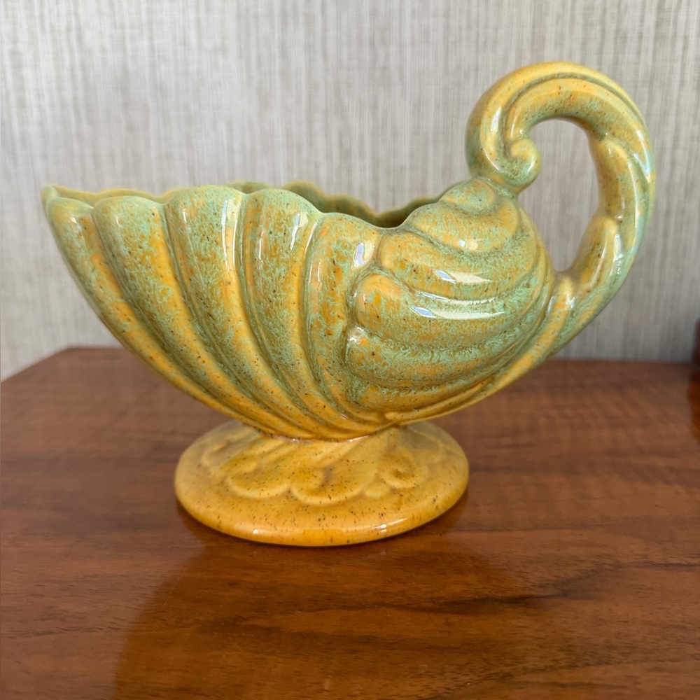 Vintage 1940s Haeger Ceramic Shell Cornucopia Planter -Mustard Green Drip Glaze